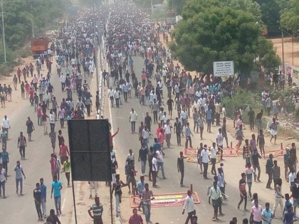 Tamil Nadu Government suspend Internet in Tuticorin, Know all updates | तमिलनाडु सरकार ने तूतीकोरिन में इंटरनेट पर लगाई रोक, हिरासत में लिए गए स्टालिन समेत कई प्रदर्शनकारी