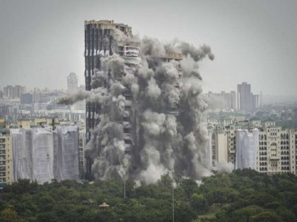 When action be taken against officials guilty for making 'Twin Tower' of Noida | ब्लॉग: नोएडा का विवादित ‘ट्विन टावर’ ध्वस्त पर दोषी अधिकारियों पर कार्रवाई कब?