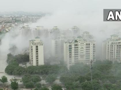 Noida Twin Tower 100 meter high Delhi's iconic Qutub Minar 73 m 915 residential apartments 40 floors and 21 shops Supreme Court order see video | Noida Twin Tower: कुतुब मीनार से ऊंचे गगनचुंबी ट्विन टावर, 40 मंजिलें और 21 दुकानों समेत 915 आवासीय अपार्टमेंट, उच्चतम न्यायालय आदेश, जानें आखिर क्या है मामला