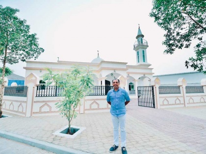 Christian expat builds mosque in UAE, serves Iftar to 700 workers | यूएई में मस्जिद बनवाकर कर्मियों को इफ्तार कराने वाले भारतीय ईसाई बने धार्मिक सद्भावना की मिसाल