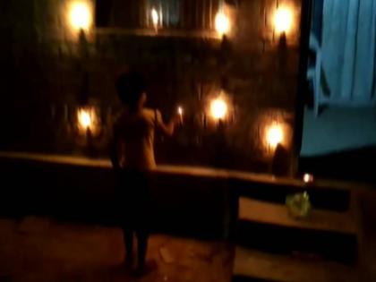 in Maharashtra in a village Electricity reached for the first time people celebrated Diwali | महाराष्ट्र के एक गांव में पहली बार पहुंची बिजली, लोगों ने मनाई दिवाली