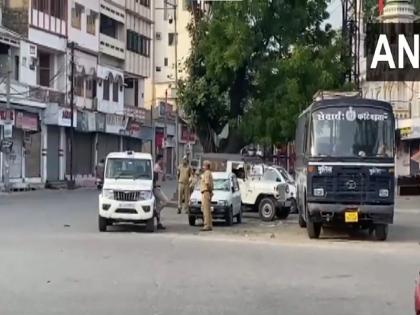 Udaipur Communal Tensions after school student fight internet services shut down after communal tension | Udaipur Communal Tensions: स्कूल छात्र की लड़ाई में उदयपुर सुलगा, सांप्रदायिक तनाव के बाद इंटरनेट सेवाएं बंद Udaipur Communal Tensions after school student fight internet services shut down after communal tension | Udaipur Communal Tensions: स्कूल छात्र की लड़ाई में उदयपुर सुलगा, सांप्रदायिक तनाव के बाद इंटरनेट सेवाएं बंद