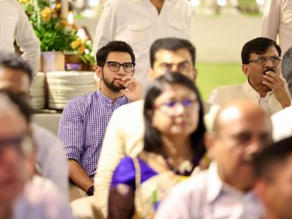 Uddhav Thackeray talk not bowing down Delhi CM Devendra Fadnavis and Eknath Shinde said Last row seat in 'India' alliance meeting no feeling insult video | दिल्ली के सामने न झुकने की बात करते हैं उद्धव ठाकरे?, सीएम देवेंद्र फडणवीस और एकनाथ शिंदे ने कहा- ‘इंडिया’ गठबंधन बैठक में आखिरी पंक्ति की सीट, अपमान का कोई एहसास नहीं