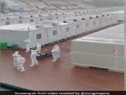 china under new zero covid policy built metal box for corona infected old man kids pregnant women to live | VIDEO: चीन की अजीबोगरीब सनक: कोरोना संक्रमित लोगों के लिए बनाया मेटल बॉक्स, आरोप- बुजुर्ग, बच्चे और गर्भवती महिलाओं को जबरन इसमें डाल रहे अधिकारी
