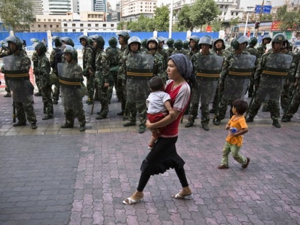 China forcing sterilization to curb the population of uighurs Muslims | उइगर मुस्लिमों की आबादी पर अंकुश लगाने के लिए जबरन नसबंदी करवा रहा चीन