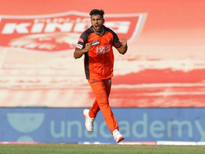 IPL 2022 Former Sri Lanka pacer Chaminda Vaas jammu kashmir Umran Malik make India "best bowler"150 kmph taken 21 wickets | IPL 2022: कश्मीर के तेज गेंदबाज ने आईपीएल में झटके 21 विकेट, श्रीलंका के पूर्व तेज बॉलर ने कहा-टीम इंडिया के लिए ‘बेहतरीन गेंदबाज’ बनेंगे, करेंगे धमाल