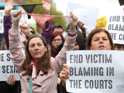 ThisIsNotConsent: Protests In Ireland After Thong Underwear Cited In Rape Trial | #ThisIsNotConsent: आखिर ऐसा क्या हुआ कि अंडरवियर हाथों में लेकर सड़कों पर उतर पड़े लोग