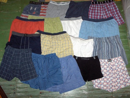 Ukraine government puts debtor's underwear on auction | जानें किस देश की सरकार ने कर्ज वसूली के लिए शख्स के अंडरवियर तक को किया नीलाम