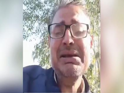 UP BLO Cries Inconsolably In Last VIDEO Before Ending His Life Due To 'SIR Work Pressure' | ‘SIR वर्क प्रेशर’ के कारण अपनी जान देने वाले यूपी बीएलओ का अंतिम VIDEO, आत्महत्या से पहले फूट-फूटकर रोए, घरवालों से मांगी माफी, कहा- बेटियों का ख्याल रखना
