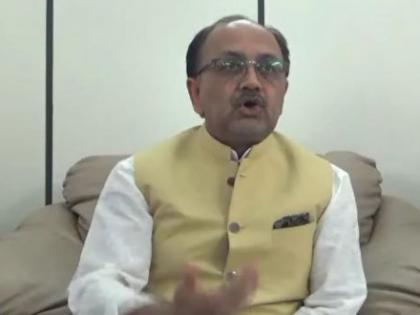 Uttar Pradesh Cabinet Minister Sidharth Nath Singh tests positive for COVID-19 | कोविड-19ः उत्तर प्रदेश के एक और मंत्री कोरोना पॉजिटिव, सिद्धार्थ नाथ सिंह ने खुद को होम आइसोलेट किया Uttar Pradesh Cabinet Minister Sidharth Nath Singh tests positive for COVID-19 | कोविड-19ः उत्तर प्रदेश के एक और मंत्री कोरोना पॉजिटिव, सिद्धार्थ नाथ सिंह ने खुद को होम आइसोलेट किया