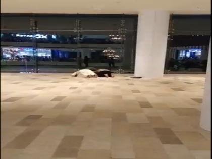 UP Namaz offered again in Lulu Mall Lucknow claims spokesperson of Akhil Bharat Hindu Mahasabhav video viral | UP: लखनऊ के लूलू मॉल में फिर से पढ़ी गई है नमाज, अखिल भारत हिंदू महासभा के प्रवक्ता शिशिर चतुर्वेदी ने किया दावा, वीडियो वायरल UP Namaz offered again in Lulu Mall Lucknow claims spokesperson of Akhil Bharat Hindu Mahasabhav video viral | UP: लखनऊ के लूलू मॉल में फिर से पढ़ी गई है नमाज, अखिल भारत हिंदू महासभा के प्रवक्ता शिशिर चतुर्वेदी ने किया दावा, वीडियो वायरल