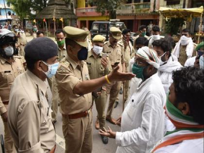 Ballia journalist Ratan Singh Death Police detain UP Congress chief who going to meet journalist family | बलिया में पत्रकार की हत्या: परिजनों से मिलने जा रहे कांग्रेस यूपी अध्यक्ष हिरासत में, नेता ने कहा- मुकदमे की मिली धमकी