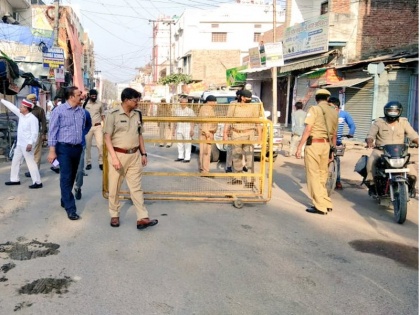 balrampur news police Instructed to all shop keeper without mask Don't sell any item | Balrampur Taja khabar: ‘मास्क नहीं तो सामान नहीं', दुकानदारों को पुलिस ने दिए निर्देश
