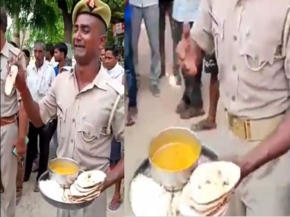Viral Video UP Police Constable Breaks Down Over Mess Food | Watch: पुलिस मेस का खाना लिए सरेआम फूट-फूटकर रोया कॉन्स्टेबल, कहा- 'इस खाने को जानवर भी नहीं खाएंगे', वीडियो वायरल