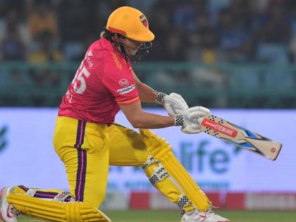 WPL 2025 UP Warriorz vs Royal Challengers Bengaluru out Mumbai, Delhi and Gujarat teams qualified UPW 225-5 RCBW 213-10 UP Warriorz Women won 12 runs | WPL 2025 UP Warriorz vs Royal Challengers Bengaluru: यूपी वारियर्स-रॉयल चैलेंजर्स बेंगलुरु बाहर?, मुंबई, दिल्ली और गुजरात टीम ने किया क्वालीफाई