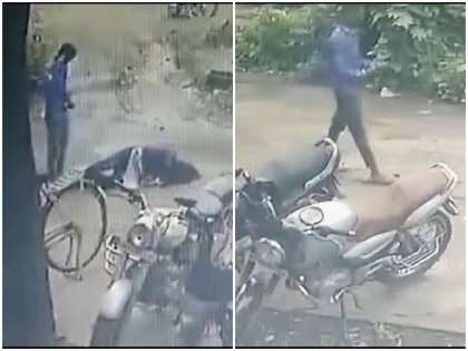 up youth shree krishna satyadev kill neha mahato by desi pistol in mumbai boisar see viral video | देखें वीडियो: बिजी सड़क पर युवक ने निकाला देसी पिस्तौल और युवती की कर दी हत्या, दोनों की हुई मौत