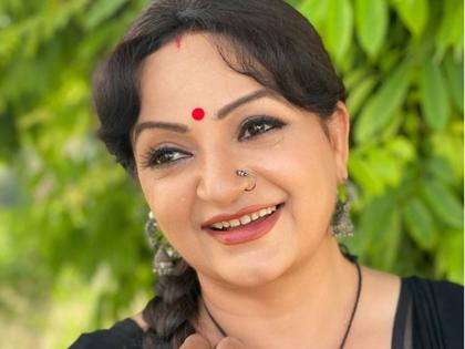 Upasana Singh birthday kapil bua used to faint while dancing in childhood major disease | बचपन में नाचते-नाचते बेहोश हो जाती थीं उपासना सिंह, जांच में इस बड़ी बीमारी का हुआ खुलासा
