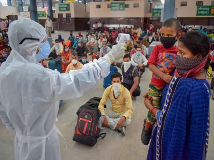 296 more patients died due to corona virus infection in Uttar Pradesh, 23,333 newly found | यूपी में कोरोना का कहर जारी: पिछले 24 घंटे में 23 हजार से अधिक नए मामले, 296 संक्रमितों की मौत