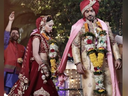 urvashi rautela wedding with gautam gulati here the truth | क्या उर्वशी रौतेला ने गौतम गुलाटी से कर ली है गुपचुप शादी, सोशल मीडिया पर वायरल हो रही हैं फोटो