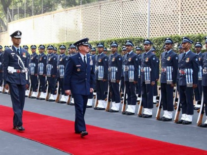 US Air Force chief David L Goldfein to fly Make in India tejas aircraft in Jodhpur today | 'मेक इन इंडिया' की सफलताः जोधपुर में आज अमेरिकी वायुसेना प्रमुख उड़ाएंगे भारत निर्मित तेजस विमान