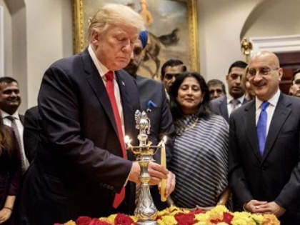 President Donald Trump will celebrate Diwali at White House three days ago, Barack Obama started in 2009 | तीन दिन पहले ही व्हाइट हाउस में दिवाली मनाएंगे राष्ट्रपति डोनाल्ड ट्रंप, 2009 में बराक ओबामा ने की थी शुरुआत