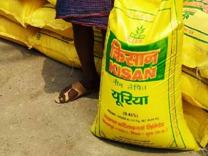 uttar pradesh price bag urea in UP is Rs 266-50 smugglers selling Nepal for Rs 1500 to 2000 brokers making huge profits amidst shortage of fertilizers | यूपी में एक बोरी यूरिया कीमत 266.50 रुपये, नेपाल में तस्कर 1500 से 2000 रुपए में बेच रहे?, खाद की किल्लत के बीच जमकर मुनाफा कमा रहे दलाल