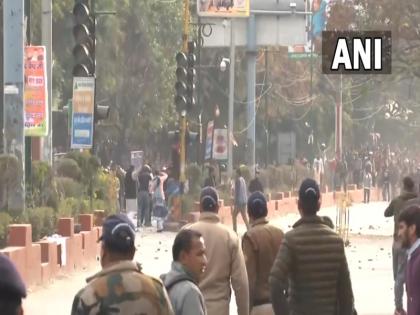 Uttarakhand CM Dhami orders magisterial inquiry into lathicharge on protesting youth | उत्तराखंडः मुख्यमंत्री धामी ने प्रदर्शन कर रहे युवाओं पर लाठीचार्ज की मजिस्ट्रेट जांच के आदेश दिए, नकल करने-कराने वालों को लेकर लिया ये बड़ा फैसला