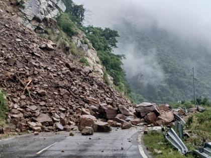 Uttarkashi Cloudburst, Flash Floods LIVE 5th body recovered 150 rescued 100 people injured missing ITBP, SDRF, BRO teams present relief watch video | Uttarkashi Cloudburst, Flash Floods: 5वां शव बरामद, 150 बचाए, 100 से ज्यादा लोग घायल या लापता, ITBP, SDRF, BRO की टीम मौजूद, राहत तेज, देखिए वीडियो Uttarkashi Cloudburst, Flash Floods LIVE 5th body recovered 150 rescued 100 people injured missing ITBP, SDRF, BRO teams present relief watch video | Uttarkashi Cloudburst, Flash Floods: 5वां शव बरामद, 150 बचाए, 100 से ज्यादा लोग घायल या लापता, ITBP, SDRF, BRO की टीम मौजूद, राहत तेज, देखिए वीडियो