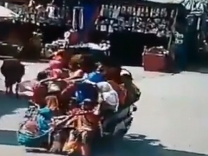 Uttarakhand police shared video of overloading goes viral traffic Rule | उत्तराखंड पुलिस ने शेयर किया ऐसा वीडियो, जिसको देखने के बाद आप कभी ओवरलोडिंग के बारे में नहीं सोचेंगे