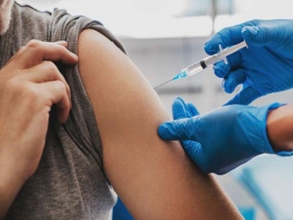 vaccination crosses 3 lakhs 19 point 5 lakhs vaccine in india For the first time in a day | पहली बार एक दिन में वैक्सीनेशन 3 लाख के पार, देश में 19.5 लाख को लगी वैक्सीन