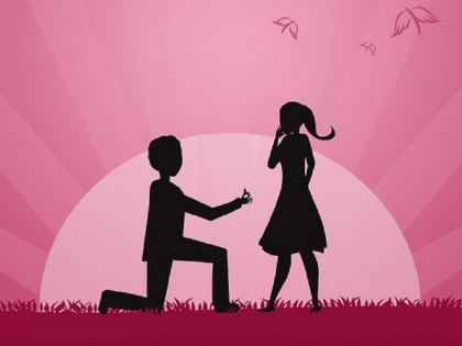 Valentine's Day Special: valentine day Gifts according to zodiac signs or sun signs, gift ideas for your partner | Happy Valentine's Day: इस वैलेंटाइन डे राशि के अनुसार दें अपने पार्टनर को बजट फ्रेंडली गिफ्ट, बढ़ जाएगा प्यार