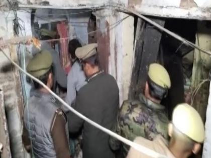 House collapses after cylinder blast in Varanasi one woman killed 3 buried | वाराणसी में सिलेंडर विस्फोट के बाद गिरा घर, एक महिला की मौत, 3 दबे