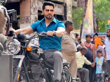 Varun Dhawan challan revoked by kanpur police riding a bike without helmet | कानपुर पुलिस ने अभिनेता वरुण धवन की बाइक का चालान काट की बड़ी गलती, इस वजह से बाद में करना पड़ा रद्द