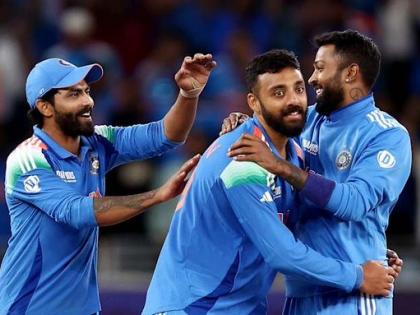 IND vs NZ ICC Champions Trophy 2025 Mitch Santner says Shreyas, Hardik Varun snatched match India four spinners things going difficult 10 out of 9 wickets | IND vs NZ ICC Champions Trophy 2025: श्रेयस, हार्दिक और वरुण ने मैच छीना?, मिचेल सेंटनर ने कहा-भारत के पास चार स्पिनर और 10 में से 9 विकेट झटके...