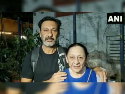 Actress Veena Kapoor clarifies after reports of being murdered by son over property dispute go viral | संपत्ति विवाद को लेकर बेटे द्वारा हत्या किए जाने की खबरें वायरल होने पर अभिनेत्री वीना कपूर ने दी सफाई, देखें वीडियो