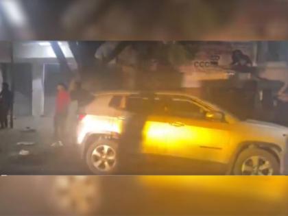 Vehicles vandalised outside Congress office in Amethi police probe on | अमेठी: कांग्रेस दफ्तर के बाहर गाड़ियों में तोड़फोड़, पार्टी ने स्मृति ईरानी और बीजेपी पर लगाया आरोप, पुलिस की जांच जारी