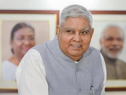 Vice President Jagdeep Dhankhar seen humorous mood in Lucknow I like challenges on 1 February 1979 I took seven vows with a challenge Uttar Pradesh see video | चुनौतियां मुझे पसंद हैं, 1 फरवरी 1979 को मैंने चुनौती से सात फेरे ले लिए?, लखनऊ में मजाकिया अंदाज में दिखे उपराष्ट्रपति जगदीप धनखड़
