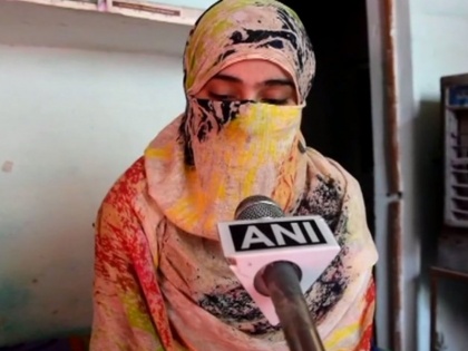 Muzaffarnagar: \victim Nusrat Jahan says My husband gave me triple talaq on video call | शौहर ने महिला को वीडियो कॉल पर बोला तलाक-तलाक-तलाक, पुलिस ने भी दर्ज नहीं की शिकायत 