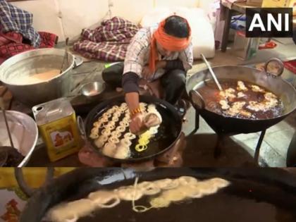 Vidhan Sabha Chunav Results 2024 Preparation for celebration begins at BJP headquarters Delhi votes counting day for Maharashtra and Jharkhand elections | Vidhan Sabha Chunav Results 2024: बीजेपी मुख्यालय में जश्न की तैयारियां शुरू, जलेबी-लड्डू से करवाया जाएगा मुंह मीठा Vidhan Sabha Chunav Results 2024 Preparation for celebration begins at BJP headquarters Delhi votes counting day for Maharashtra and Jharkhand elections | Vidhan Sabha Chunav Results 2024: बीजेपी मुख्यालय में जश्न की तैयारियां शुरू, जलेबी-लड्डू से करवाया जाएगा मुंह मीठा