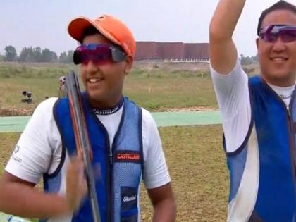 Asian Games: 15 years old Shardul Vihan win Silver medal in double trap shooting | Asian Games: भारत के शार्दुल विहान ने डबल ट्रैप शूटिंग में जीता सिल्वर मेडल, 15 साल की उम्र में लगाया निशाना Asian Games: 15 years old Shardul Vihan win Silver medal in double trap shooting | Asian Games: भारत के शार्दुल विहान ने डबल ट्रैप शूटिंग में जीता सिल्वर मेडल, 15 साल की उम्र में लगाया निशाना