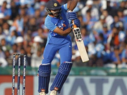 ICC World Cup 2019: Do not think I am competing with Hardik Pandya, says Vijay Shankar | वर्ल्ड कप 2019: ऑलराउंडर विजय शंकर का बयान, 'हार्दिक पंड्या से मेरी कोई प्रतिस्पर्धा नहीं है'