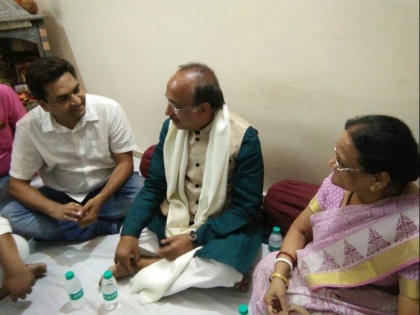 union minister vijay goel meets former aap minister from delhi arvind kejriwal goovt kapil mishra invites him to join bjp | दिल्ली: BJP में शामिल हो सकते हैं पूर्व AAP नेता कपिल मिश्रा, बोले- कौरव एक साथ हैं तो पांडव जरूर इकट्ठा होंगे