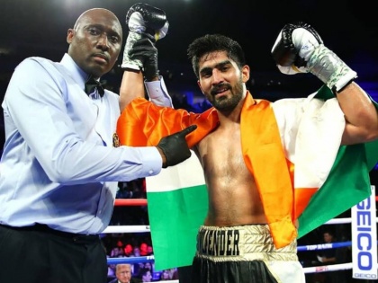 Vijender Singh Beats Mike Snider To wins 11th consecutive pro bout | विजेंदर सिंह ने प्रो बॉक्सिंग में दर्ज की लगातार 11वीं जीत, अमेरिकी बॉक्सर को धोया
