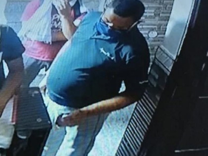 Vikas dubey UP Gangster seen in Haryana Faridabad Hotel while his one close aide killed | विकास दुबे फरीदाबाद के एक होटल में आया नजर! सीसीटीवी में कैद हुई तस्वीरें, दिल्ली-NCR में खोज जारी
