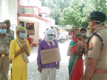 Kanpur scandal: Vikas Dubey's partner and prize crook surrendered before police | कानपुर कांड: विकास दुबे के साथी व इनामी बदमाश ने पुलिस के सामने किया आत्मसमर्पण