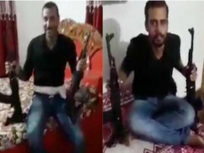 Bihar: Video of youth waving AK 47 rifle goes viral, police investigating | बिहारः एके 47 राइफल लहराते युवकों का वीडियो वायरल, पुलिस जांच में जुटी Bihar: Video of youth waving AK 47 rifle goes viral, police investigating | बिहारः एके 47 राइफल लहराते युवकों का वीडियो वायरल, पुलिस जांच में जुटी