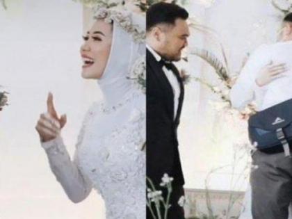 Bride asks for husband's permission to hug ex-boyfriend at their wedding | दुल्हन ने शादी के स्टेज पर होने वाले पति से मांगी एक बार प्रेमी को गले लगाने की अनुमति, देखें वीडियो Bride asks for husband's permission to hug ex-boyfriend at their wedding | दुल्हन ने शादी के स्टेज पर होने वाले पति से मांगी एक बार प्रेमी को गले लगाने की अनुमति, देखें वीडियो