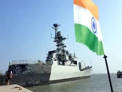 viral video whole world including 6 continents 3 oceans tricolor hoisted Azadi Festival Freedom Indian Navy brazil perth london muscat | VIDEO: 6 महाद्वीप, 3 महासागरों सहित पूरी दुनिया ऐसे फहराया गया तिरंगा, यहां देखें भारतीय नौसेना के 'आजादी का अमृत महोत्सव'