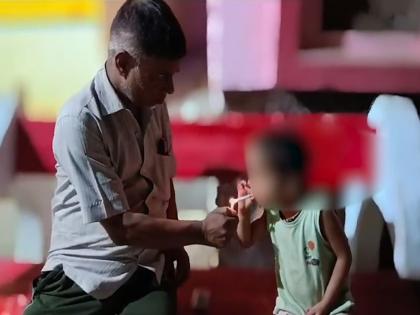 VIDEO: Crazy doctor is treating cold by making a child smoke a cigarette, video goes viral on social media | VIDEO: यूपी का सिरफिरा डॉक्टर बच्चे को सिगरेट पिला कर रहा है जुकाम का ईलाज, वीडियो सोशल मीडिया पर वायरल