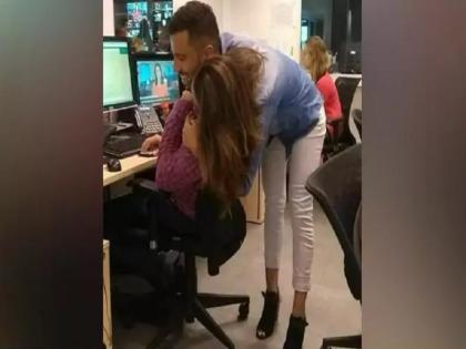 Viral picture on social media boy girl hugging will leave you confused | लड़का-लड़की कुछ इस तरह मिले गले कि वायरल हो गई तस्वीर, इसकी पहेली नहीं सुलझा पाएंगे आप